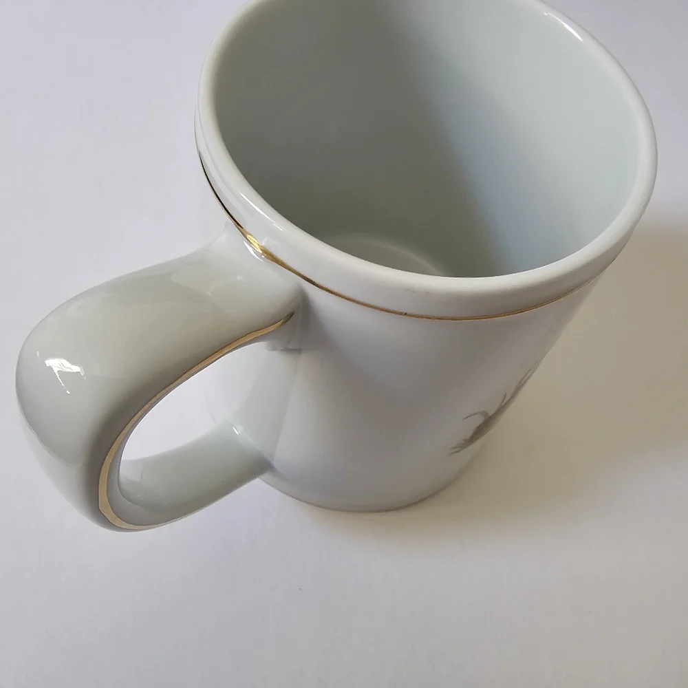 Southern Living White Ceramic Mug - Picture 4 of 11